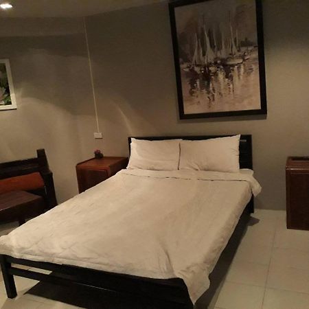 Pk Hostel Phra Nakhon Si Ayutthaya Exteriör bild
