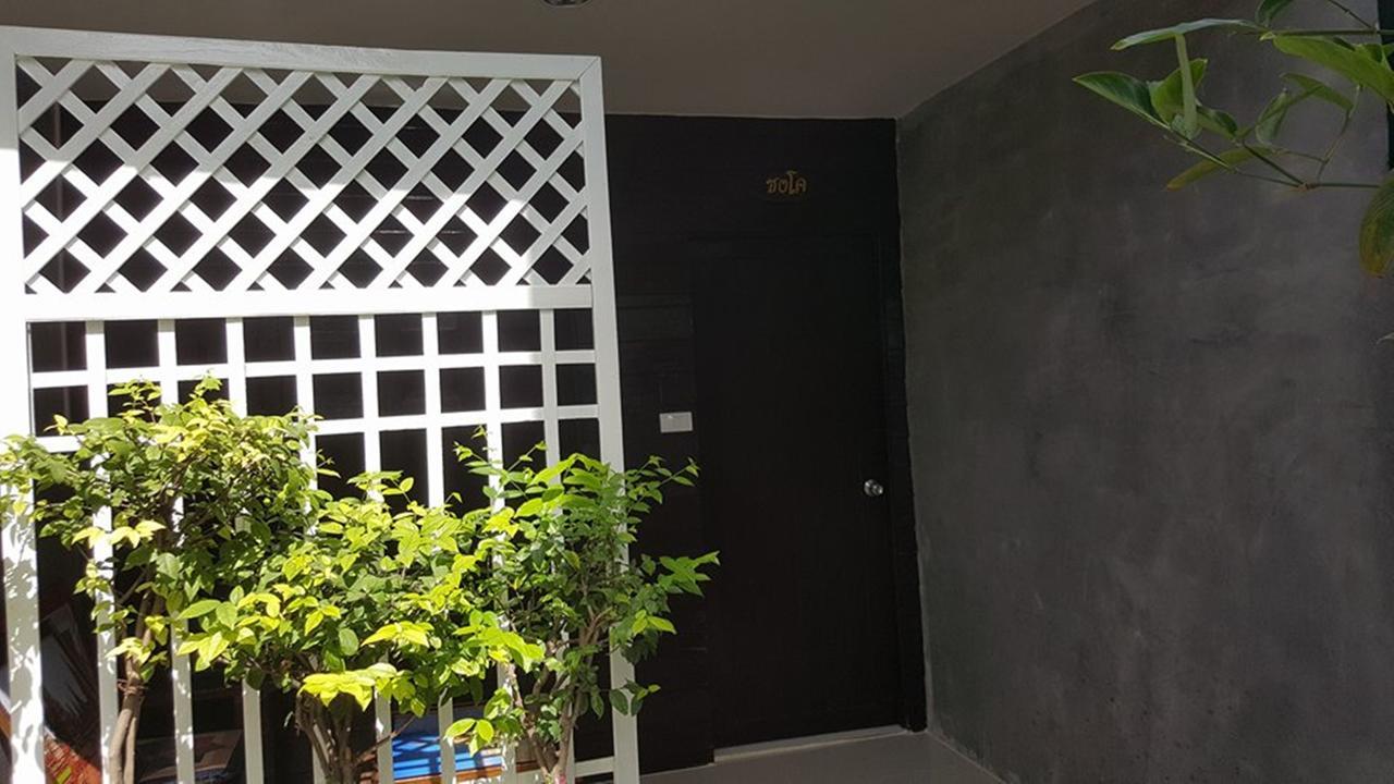 Pk Hostel Phra Nakhon Si Ayutthaya Exteriör bild