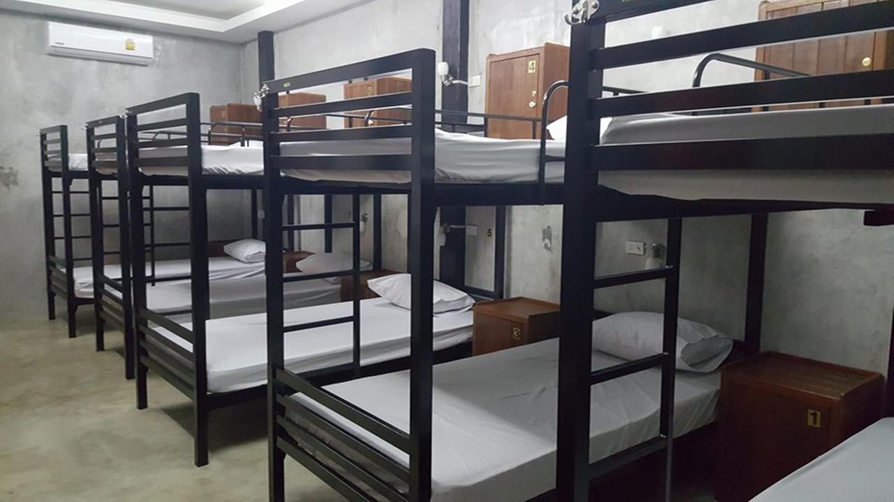 Pk Hostel Phra Nakhon Si Ayutthaya Exteriör bild
