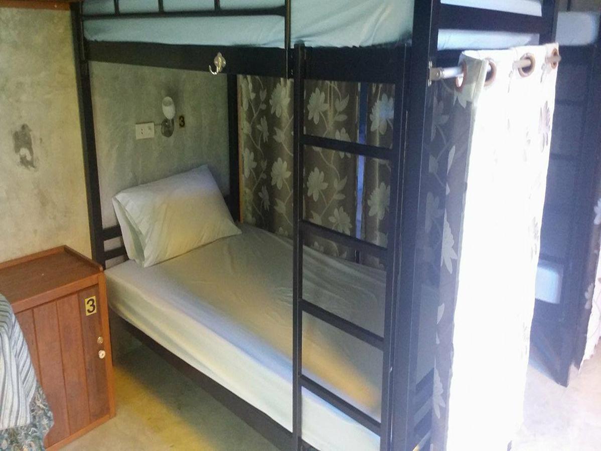 Pk Hostel Phra Nakhon Si Ayutthaya Exteriör bild