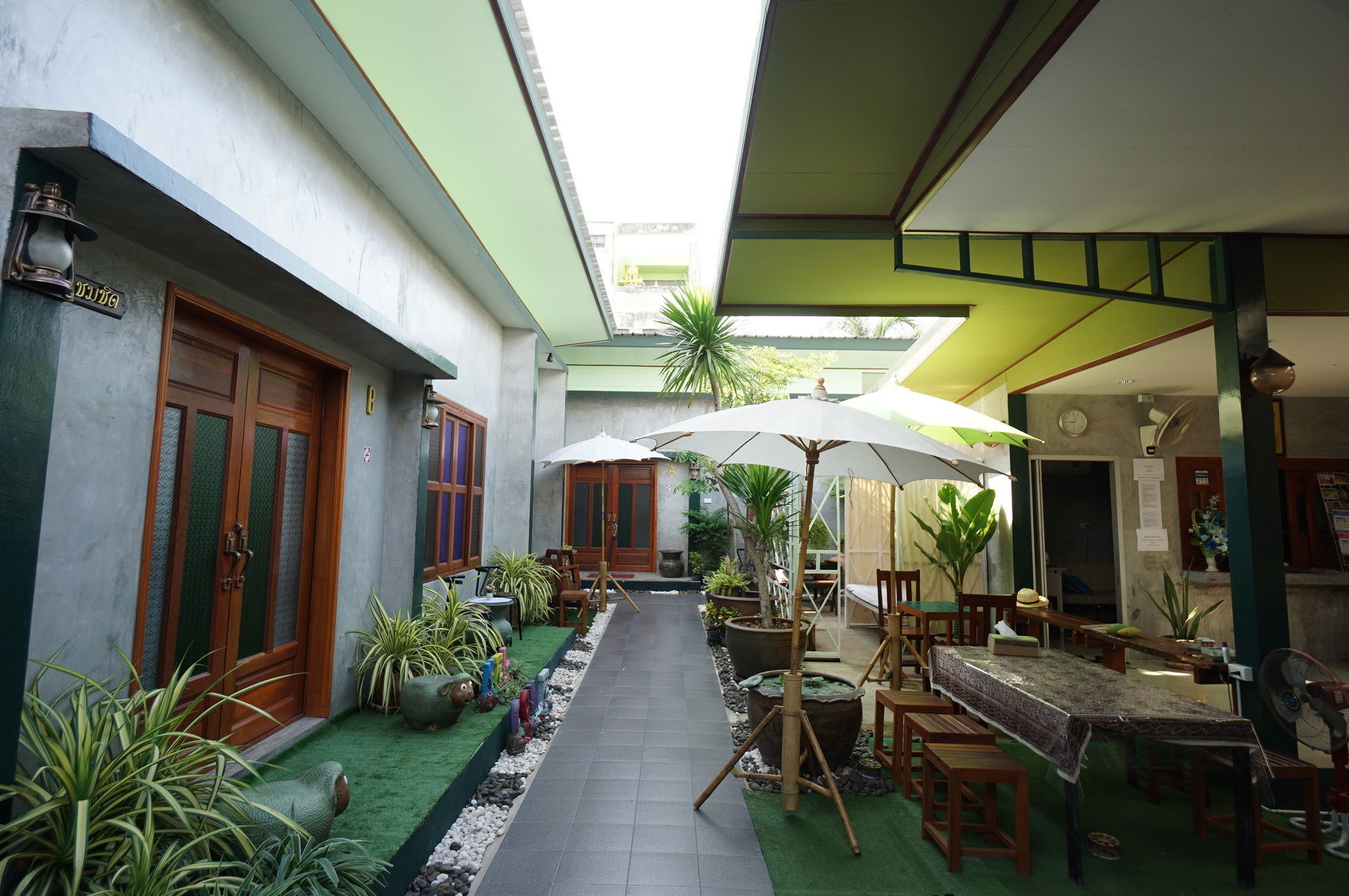 Pk Hostel Phra Nakhon Si Ayutthaya Exteriör bild